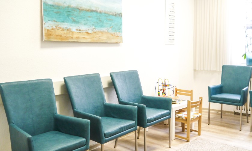 Wartezimmer der Praxis Dr. Raussen